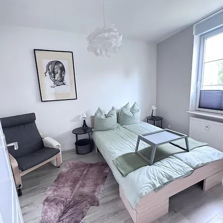 Sonnige 2 Raumwohnung In דירה Niederwiesa