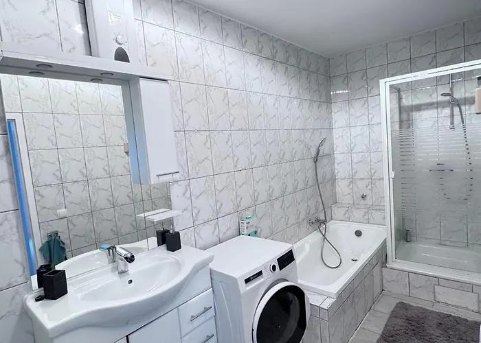 Διαμέρισμα Sonnige 2 Raumwohnung In Niederwiesa